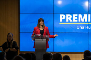 Raquel Alcolea, presentadora del evento.