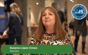 Susana López Crous participando en la entrevista sobre la formación de accesibilidad AIS.